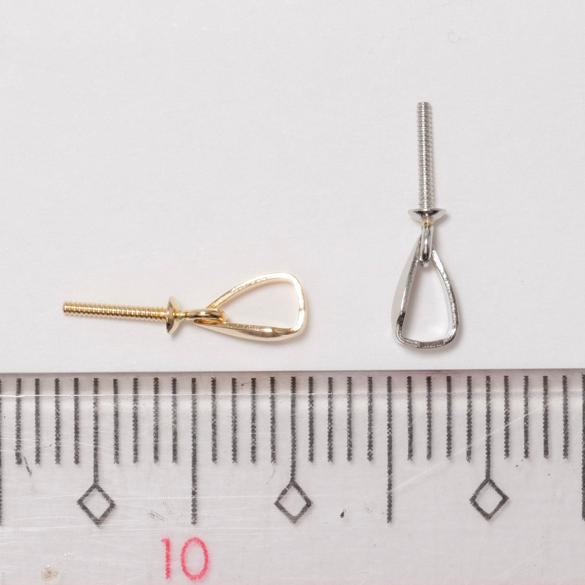 パール ペンダントトップ 7–7.5mm
