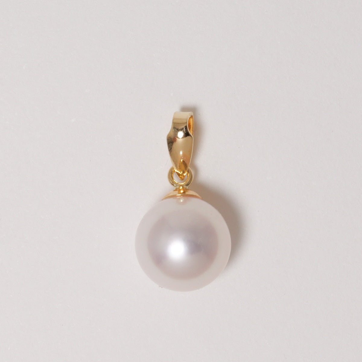 パール ペンダントトップ 8–8.5mm